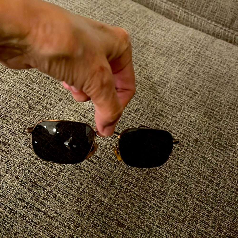 Ralph Lauren Sunglasses “unisex” prescription or clear lenses needed. 🤓